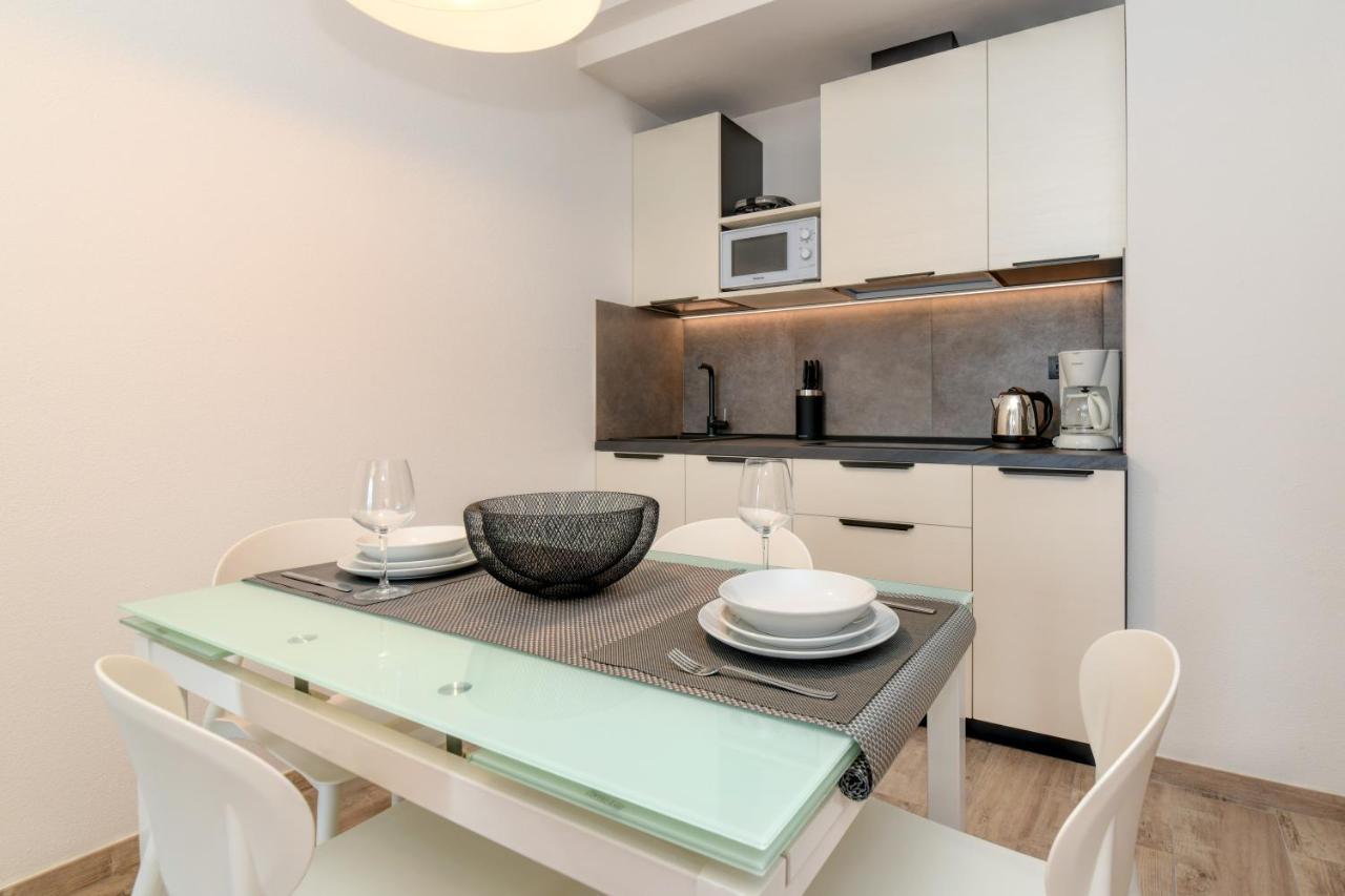 Borgo Ermanno Aparthotel ติญญาเล ภายนอก รูปภาพ